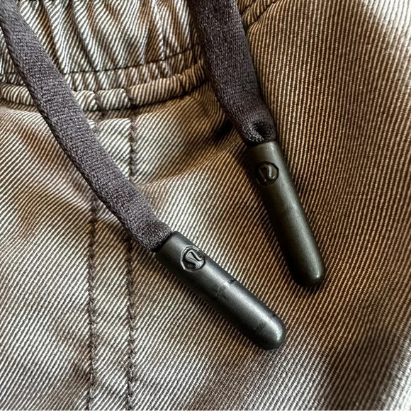 Lululemon Men’s Pace Breaker Short 9" inseam grey size medium lined - Picture 5 of 9